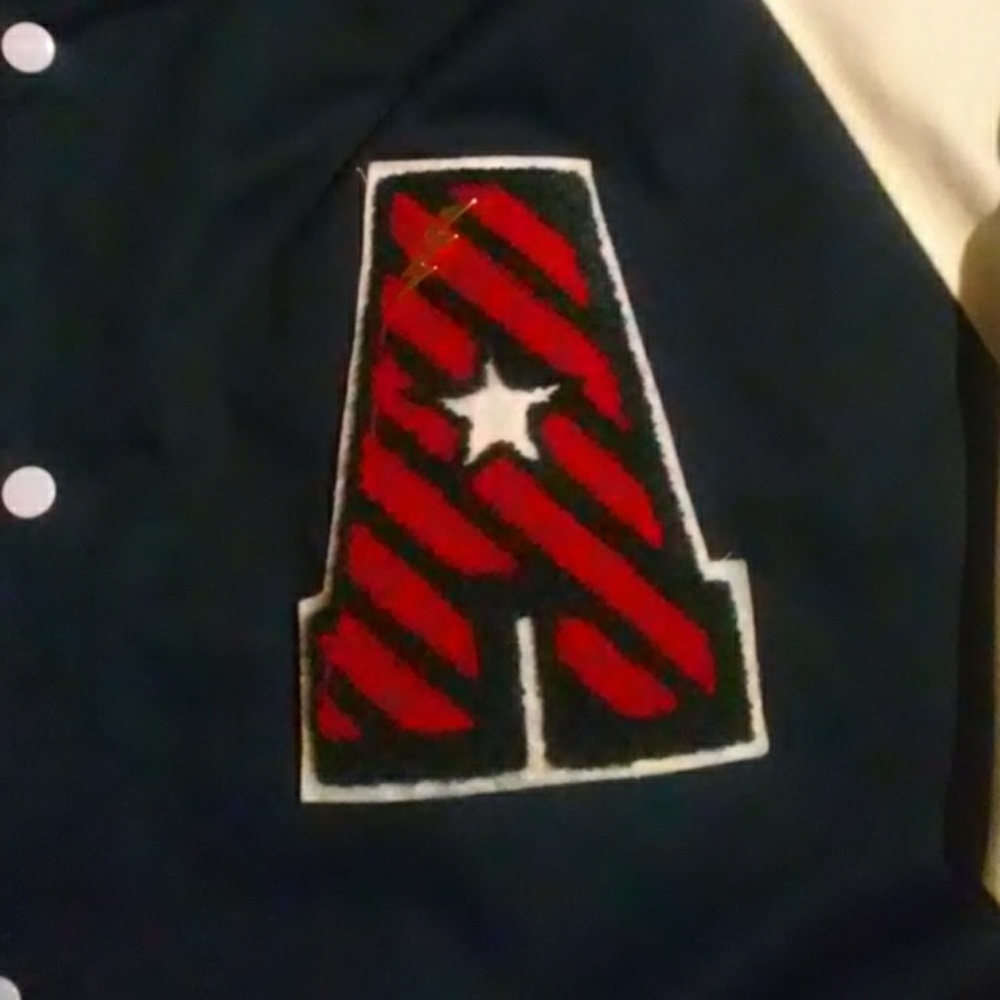 Lightweight jacket - Picture 4 of 6